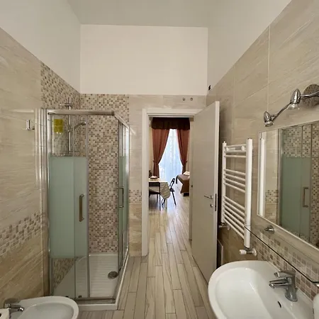 Giulietta Capri * Neapol